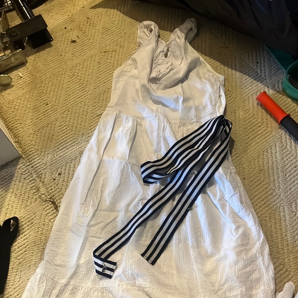 Vineyard vines dress